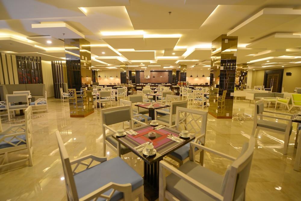 Grand Tjokro Hotel Balikpapan Esterno foto